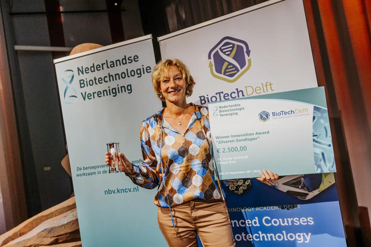 Cindy Gerhardt wins NBV Zilveren Zandloper Award
